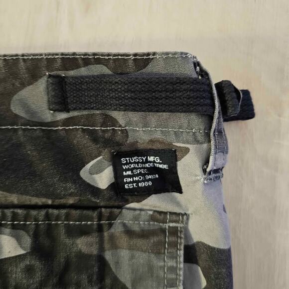 Black/ Gray Stussy Pants 30x31 - Picture 6 of 10